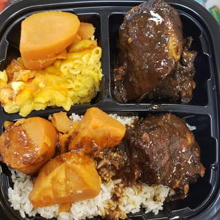 Small Jerk Chicken Platter